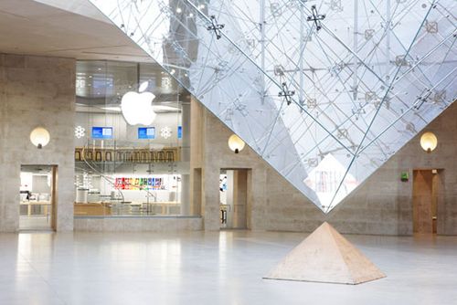 Apple-store-louvre-paris